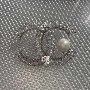Elegant Silver and Pearl Brooch